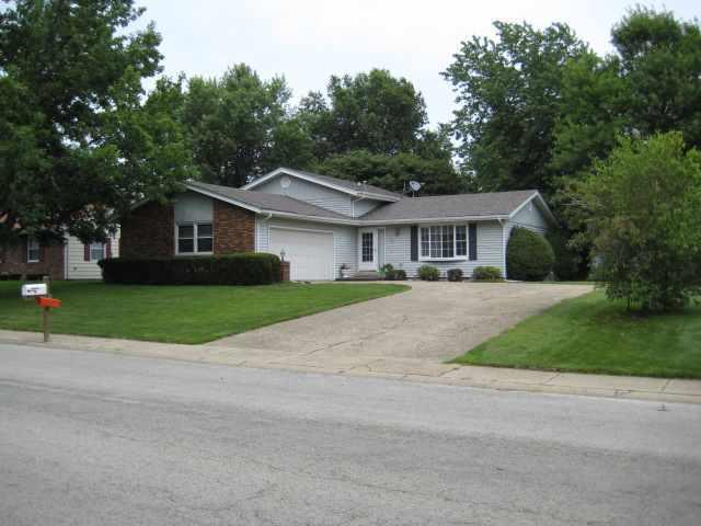 50 Holiday Dr., Clinton, IL 61727