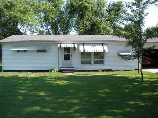 9951 Madison Park Rd., Clinton, IL 61727