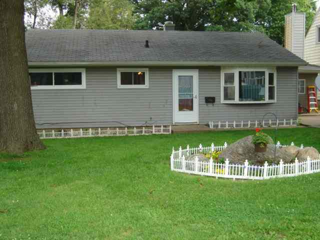 805 W Clay, Clinton, IL 61727