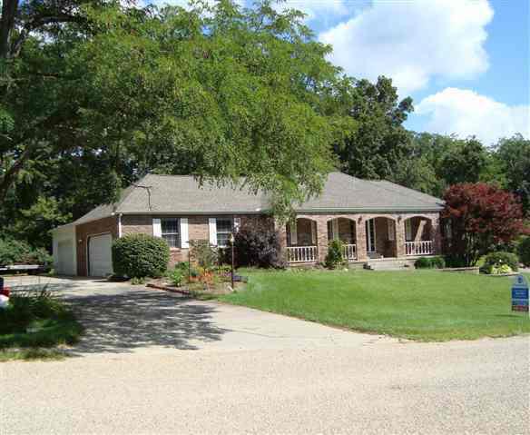 19378 Inverness Ct., Bloomington, IL 61705