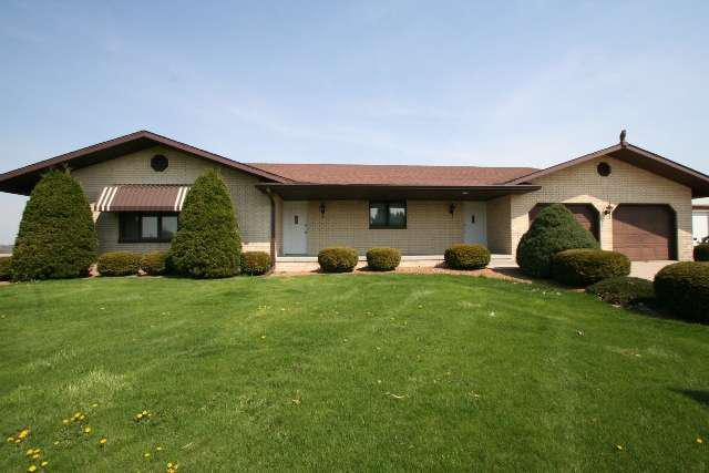 18067 Dee Mack Rd., Mackinaw, IL 61755