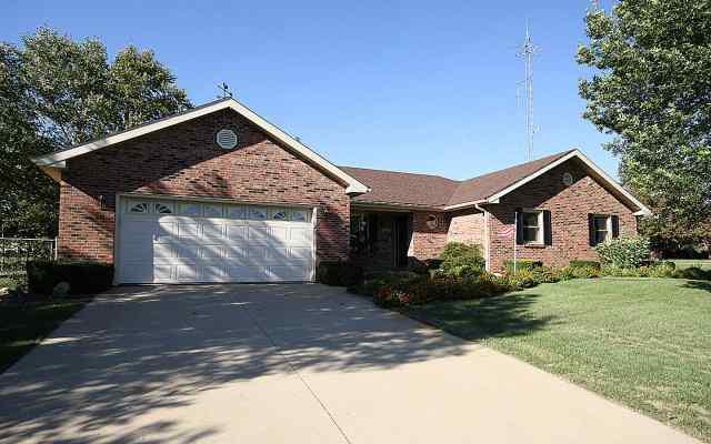 19710 Nottingham, Downs, IL 61736