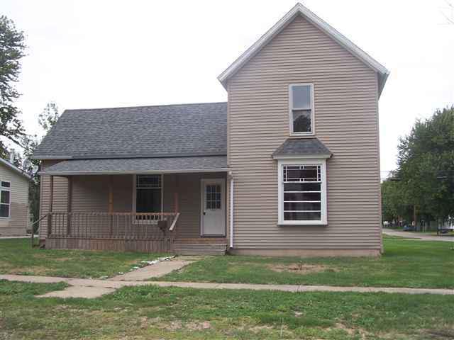 823 E Macon, Clinton, IL 61727
