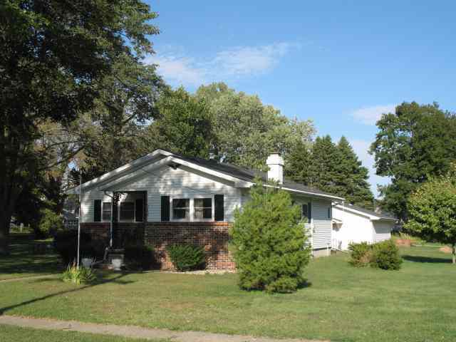 212 S Oak St., Maroa, IL 61756