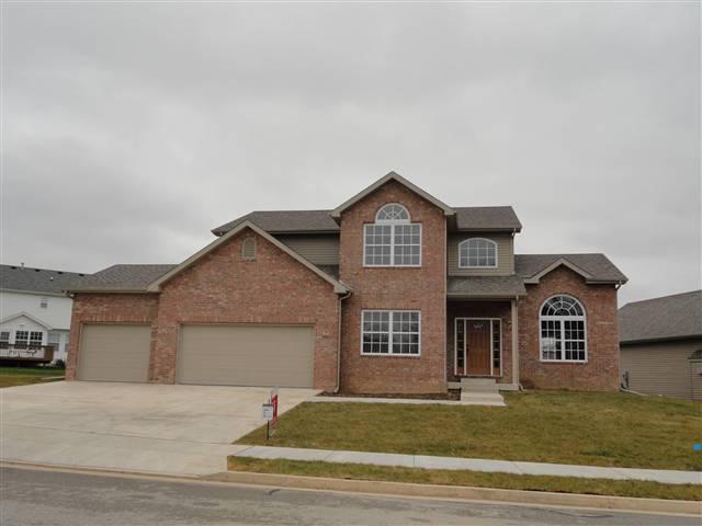 1914 W Forestglen Dr., Peoria, IL 61615