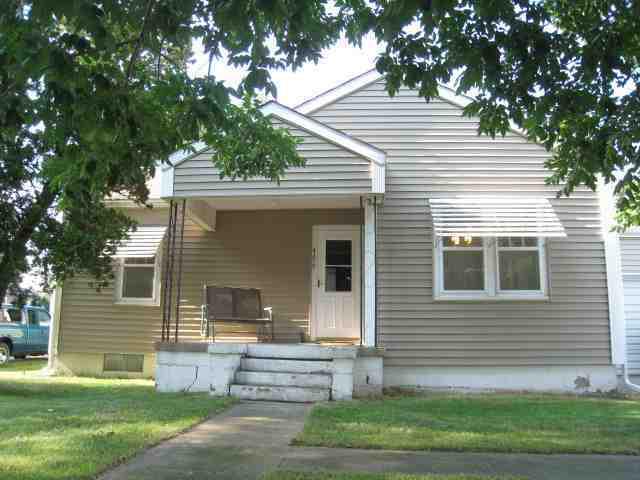 406 E Cleveland, Heyworth, IL 61745