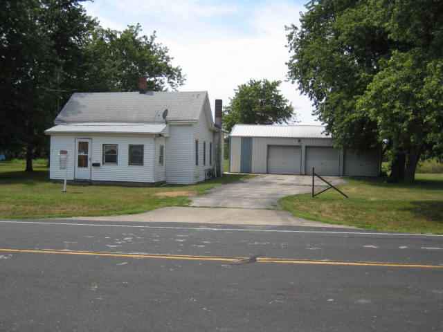 115 Bloomington St., Dewitt, IL 61735
