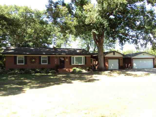 9607 Violet Valley Rd., Clinton, IL 61727