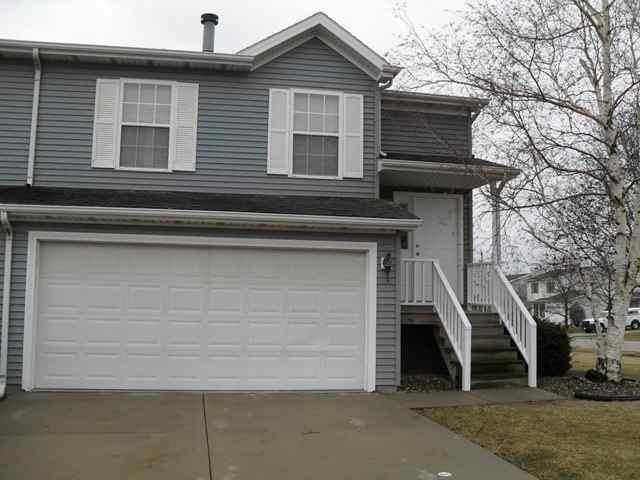 2705 Arrowhead Dr., Bloomington, IL 61704