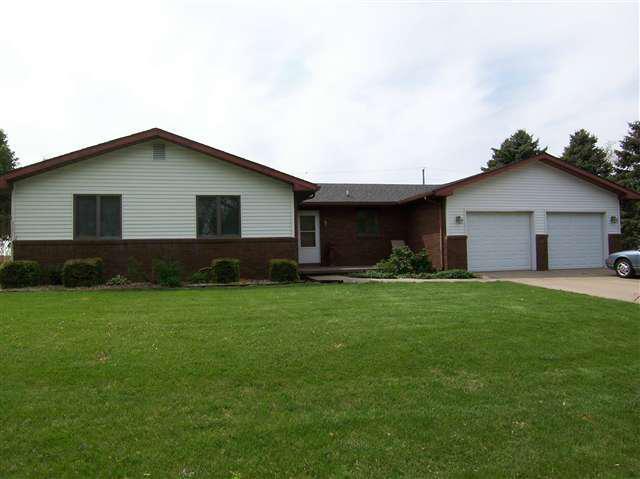 505 Brookview Dr., Farmer City, IL 61842