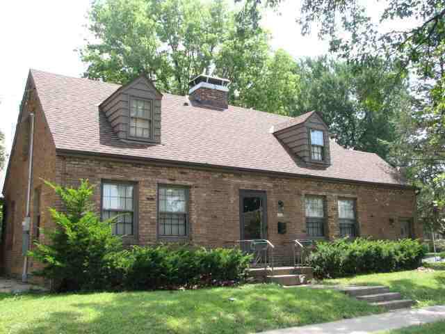 1403 N Main St., Bloomington, IL 61701