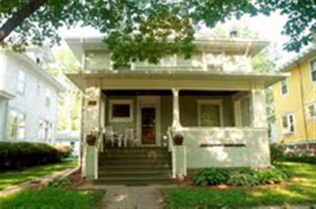 1211 Clinton Blvd., Bloomington, IL 61701