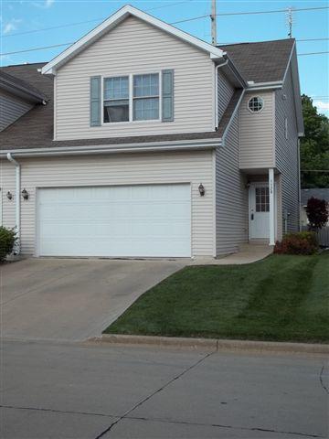 1120 Doral Dr., Bloomington, IL 61701