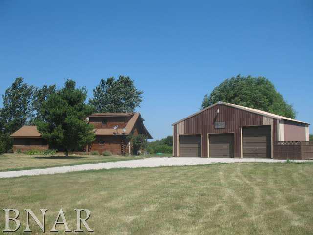 19601 Rainbow Rd., Weldon, IL 61882