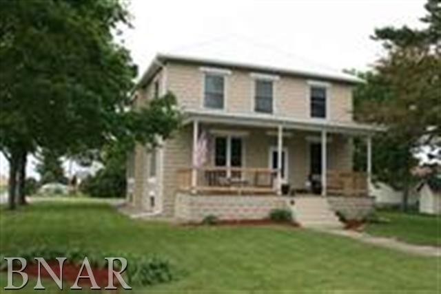 408 S Walnut St., Arrowsmith, IL 61722
