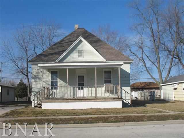 1513 E Washington St., Clinton, IL 61727