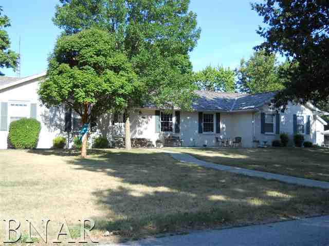 204 N Michigan, El Paso, IL 61738