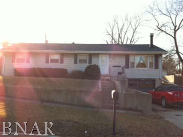 1405 S Bunn St., Bloomington, IL 61753
