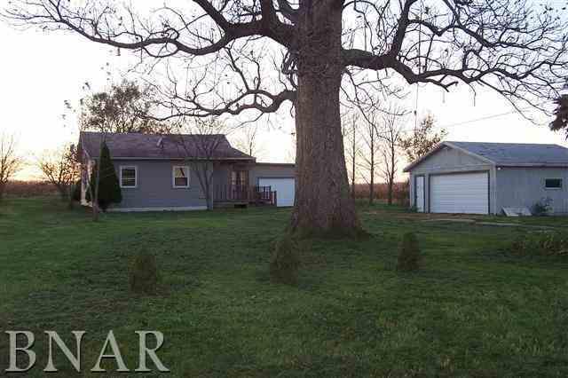 1877 Friendscreek Rd., Weldon, IL 61882