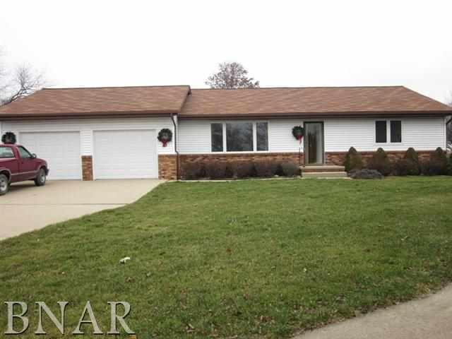 3 James Ct., Minier, IL 61759