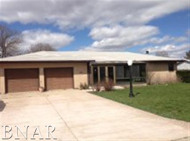 333 Seven Pines, El Paso, IL 61738