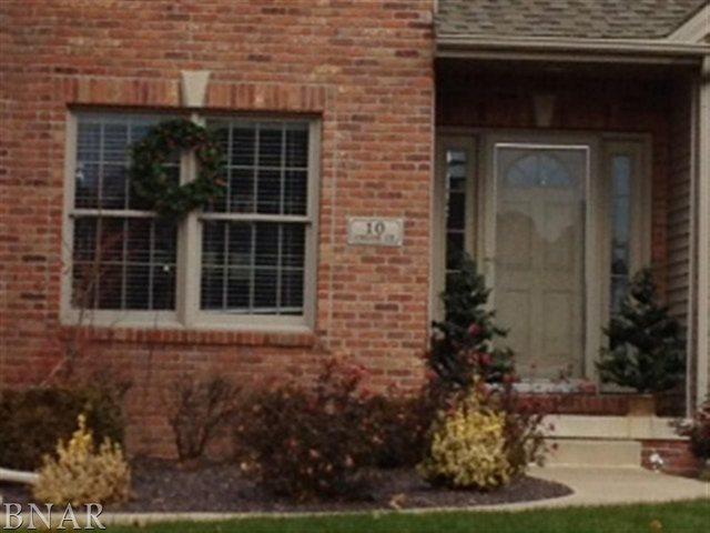 36 Inglewood Ln., Bloomington, IL 61704
