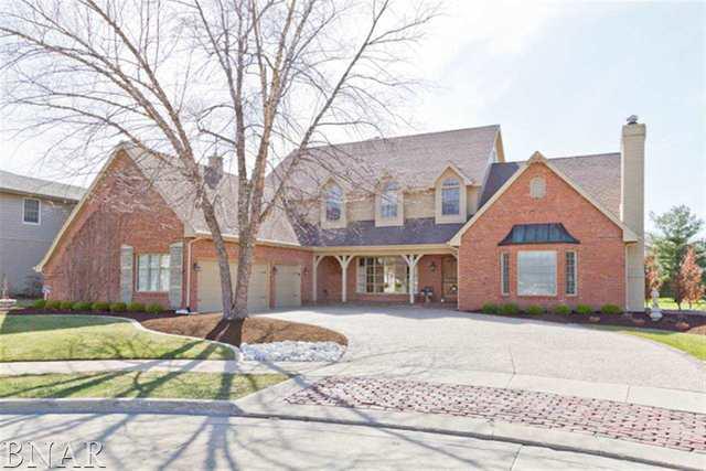 7 Brookridge Ct., Bloomington, IL 61704