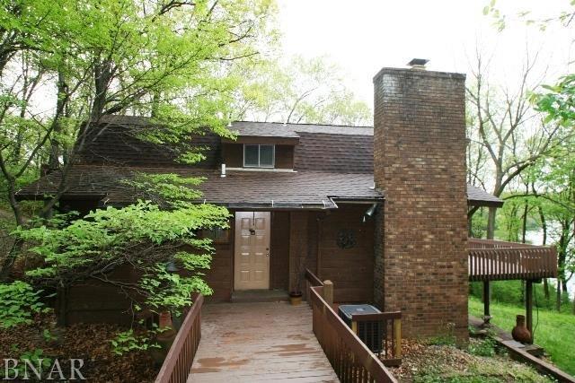 319 Brandy Dr., Mackinaw, IL 61755