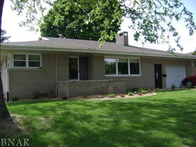 114 Sunrise, Roanoke, IL 61561