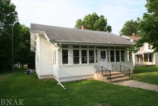 105 W Madison, Mackinaw, IL 61755