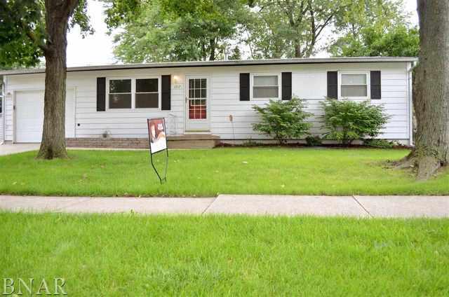 1317 Dogwood, Bloomington, IL 61704