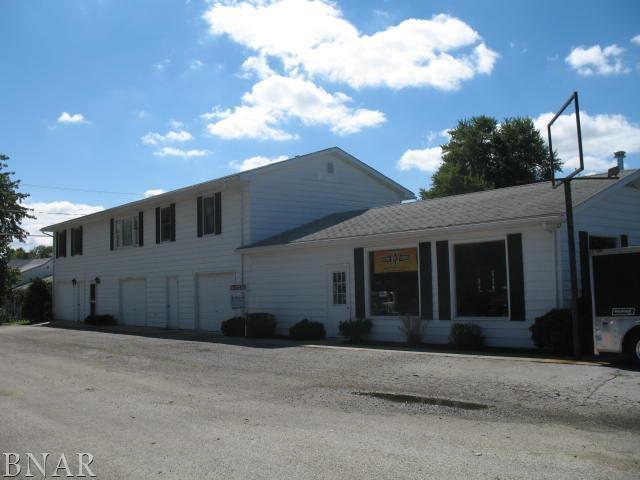 1524 E North St., Clinton, IL 61727