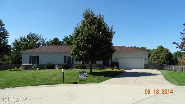 112 Hunter Ct., Hudson, IL 61748