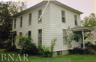128 N First, Carthage, IL 62321