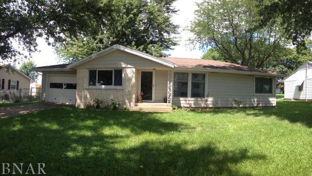 325 W Poplar St., Heyworth, IL 61745