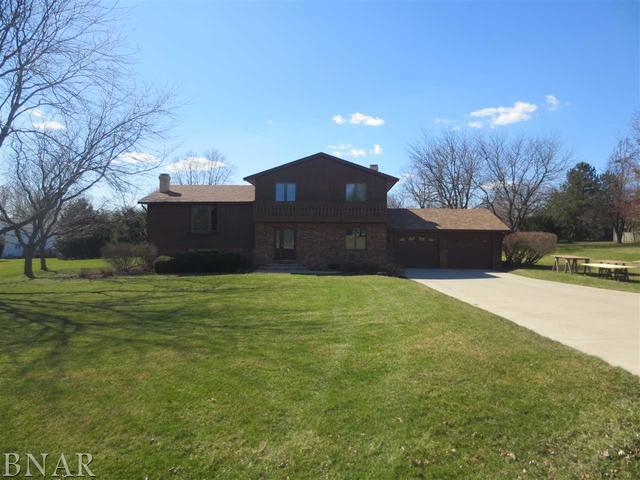 8652 Cherokee Cir., Bloomington, IL 61705