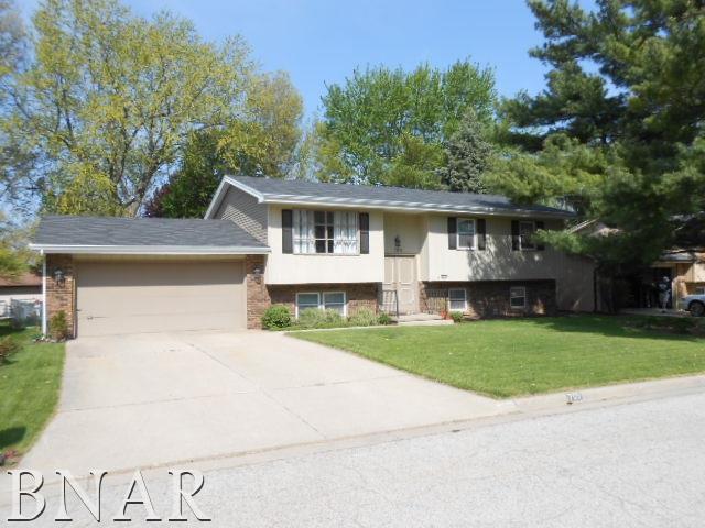 705 Chester Dr., Normal, IL 61761
