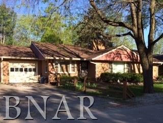 208 S Walnut St., Clinton, IL 61727