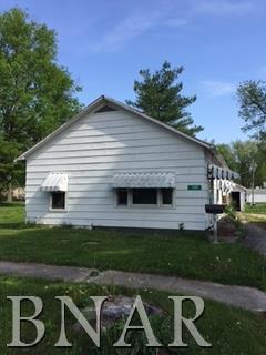 408 N 9th St., Lincoln, IL 62656