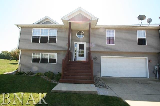 9 Thomas, Mackinaw, IL 61755