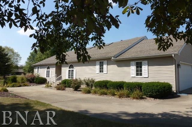 5293 Hickory Manor Ln., Clinton, IL 61727