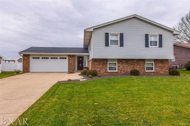 105 Sheringham, Normal, IL 61761