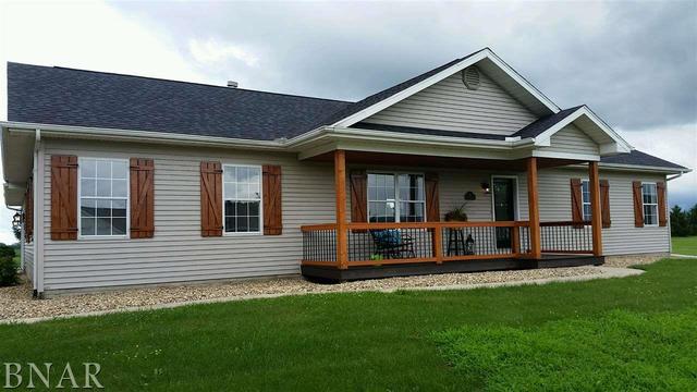 13 Lake Court Dr., Secor, IL 61771