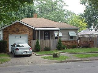 718 N Jackson, Clinton, IL 61727