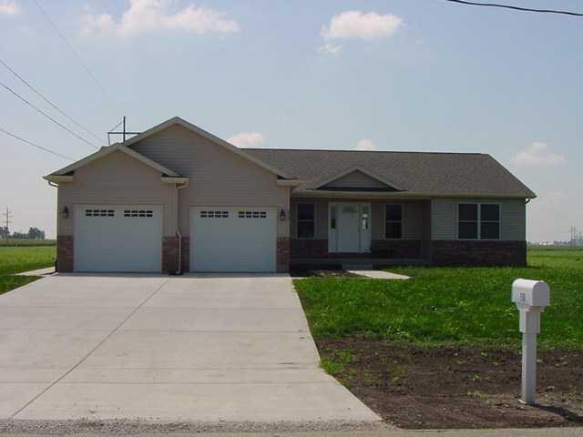510 E Clay, El Paso, IL 61738