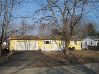 525 N Gibson, Clinton, IL 61727