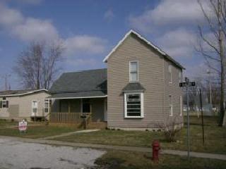 823 E Macon, Clinton, IL 61727