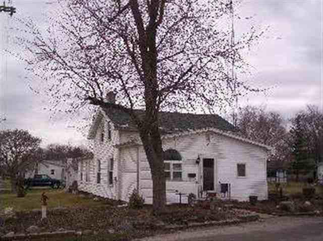 507 N Cherry St., Lexington, IL 61753