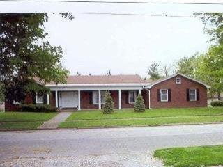 719 N Jackson, Clinton, IL 61727