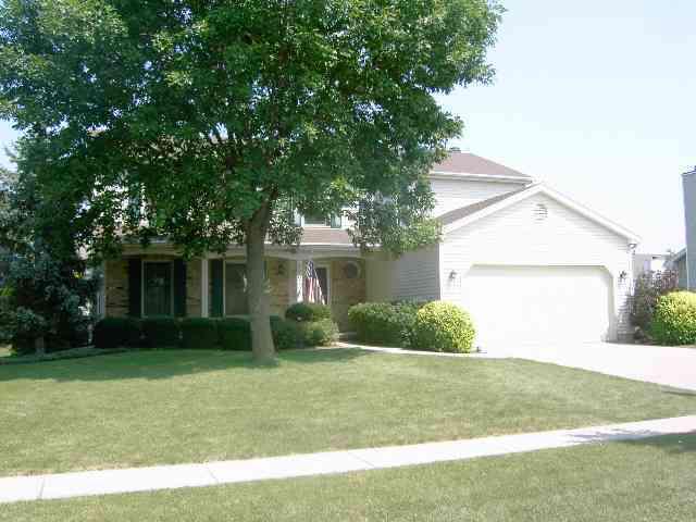 1207 Kenneth Dr., Bloomington, IL 61704